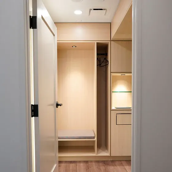 Pure Glow business background image